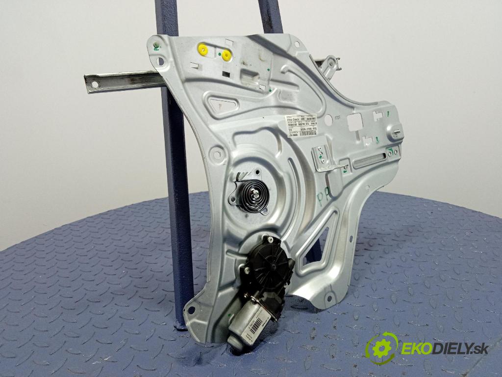 Hyundai Ix35 2013 mechanismus stahování Sklenka: před v pravo: 82480-2Y000