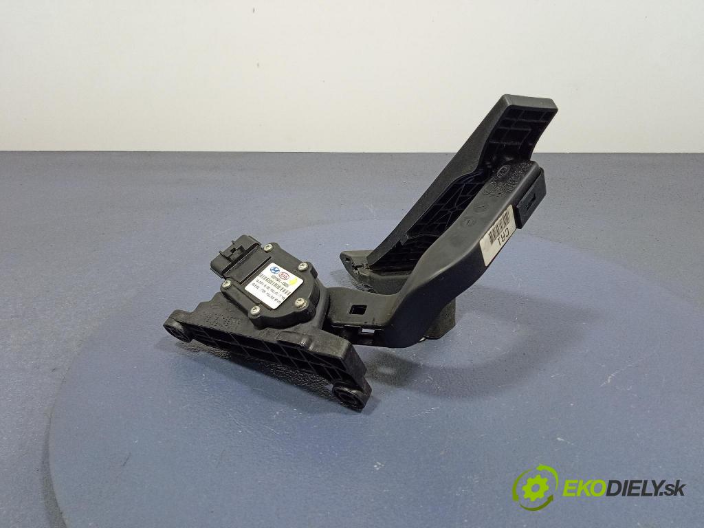 Hyundai Ix35 2013 pedal Plyn: DH32726-2S000
