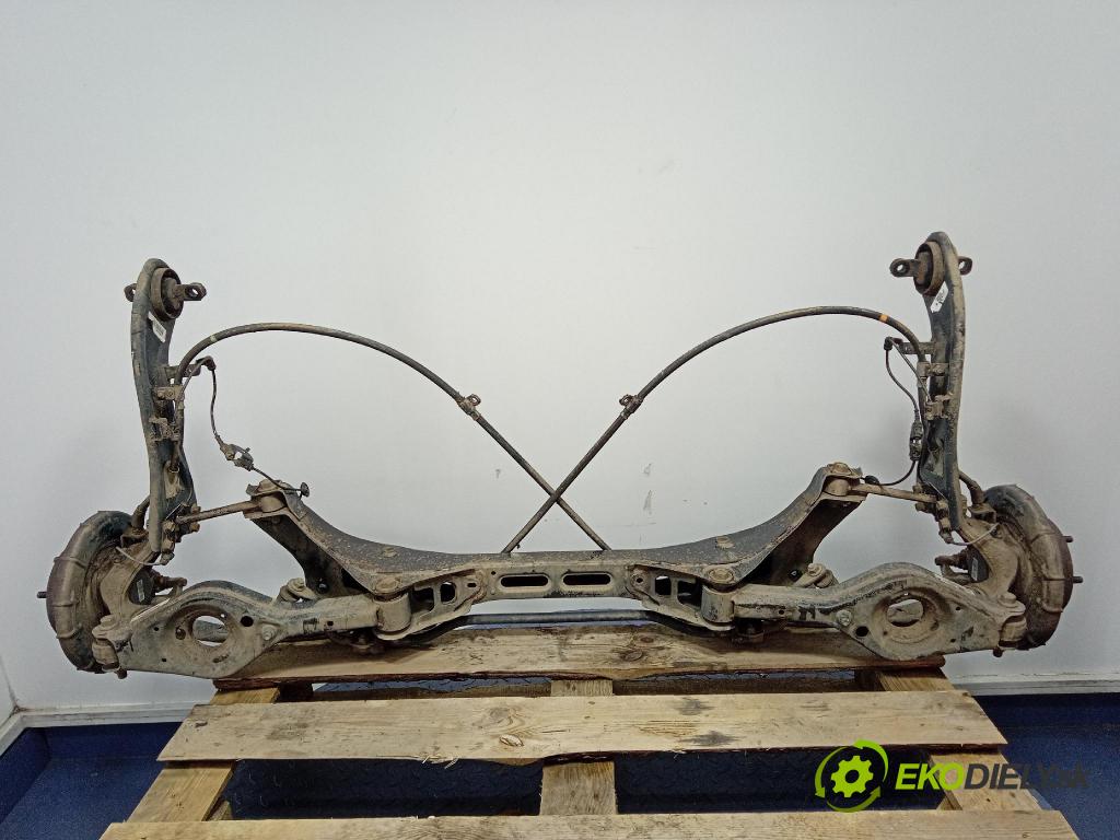 Hyundai Ix35 2013 výztuha Pozastavenia: Zad: