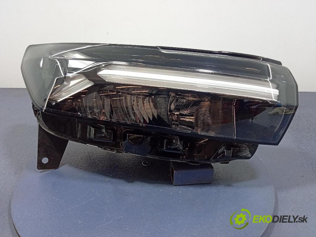 Dacia Duster 0 Reflektor: v pravo: 260107725R