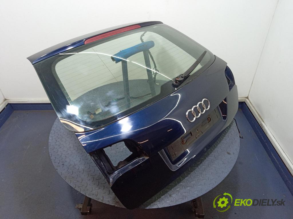 Audi A6 2006 zadna dveře kufra: kufra: