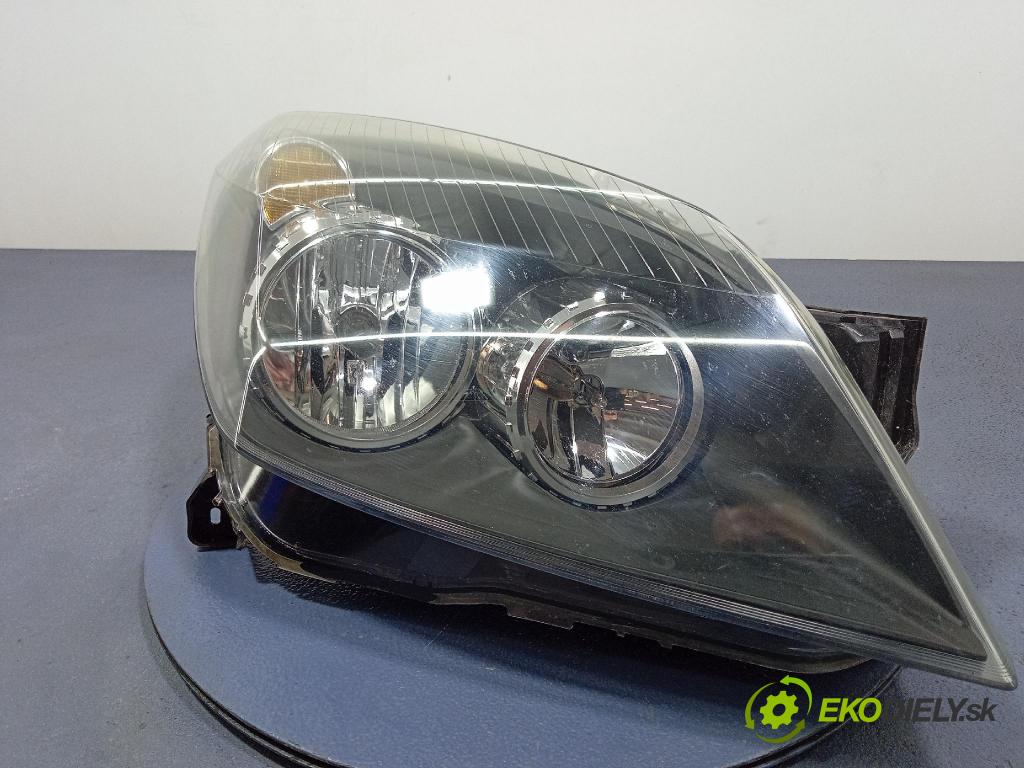 Opel Astra 2006 Reflektor: v pravo: 20-A389L