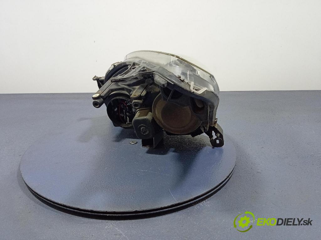 Opel Astra 2006 Reflektor: v pravo: 20-A389L