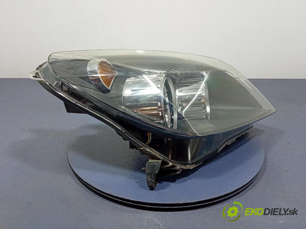 Opel Astra 2006 Reflektor: v pravo: 20-A389L