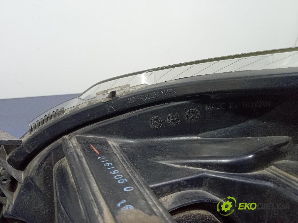 Opel Astra 2006 Reflektor: v pravo: 20-A389L
