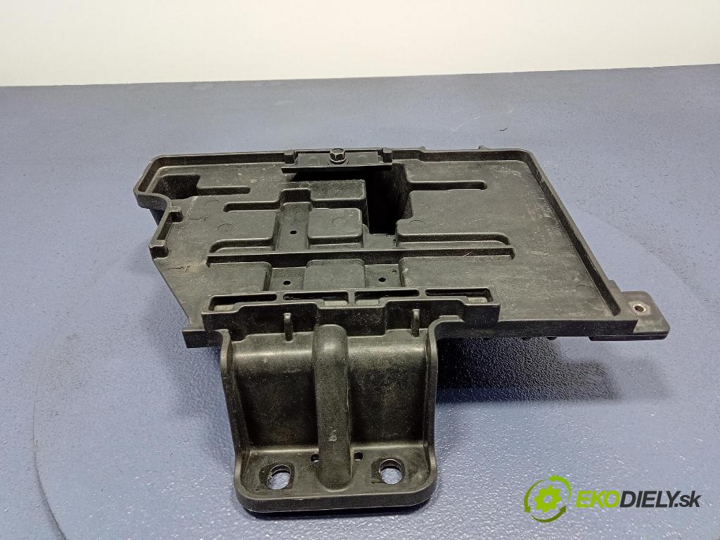 Hyundai Ix35 2013 Základ: Akumulatora: 37150-2Y000