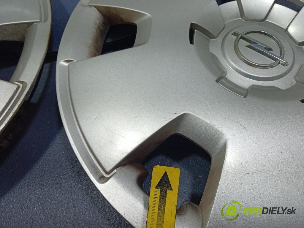 Opel Astra 2006 puklica kola: 13209732