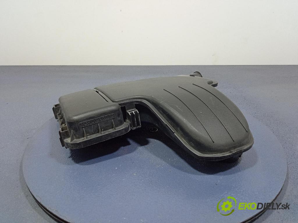Toyota Yaris 2007 obal Filtre: Vzduch: 17705-0Q020