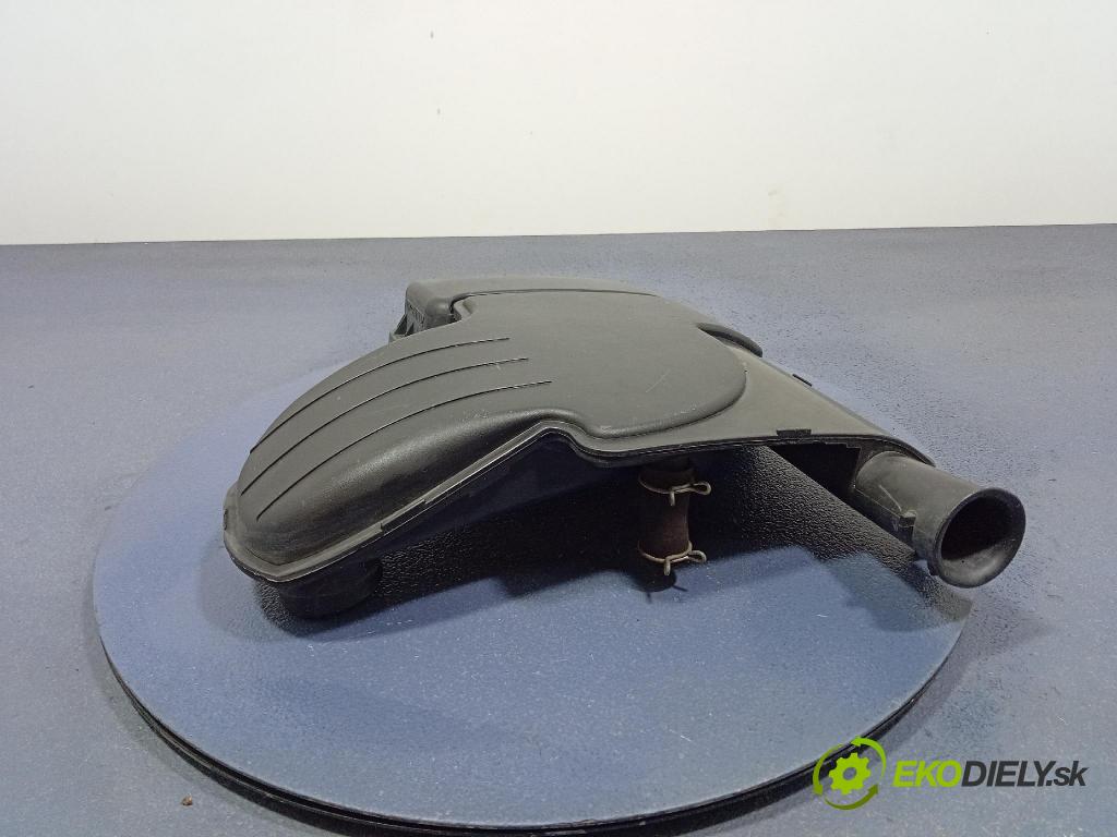 Toyota Yaris 2007 obal Filtre: Vzduch: 17705-0Q020