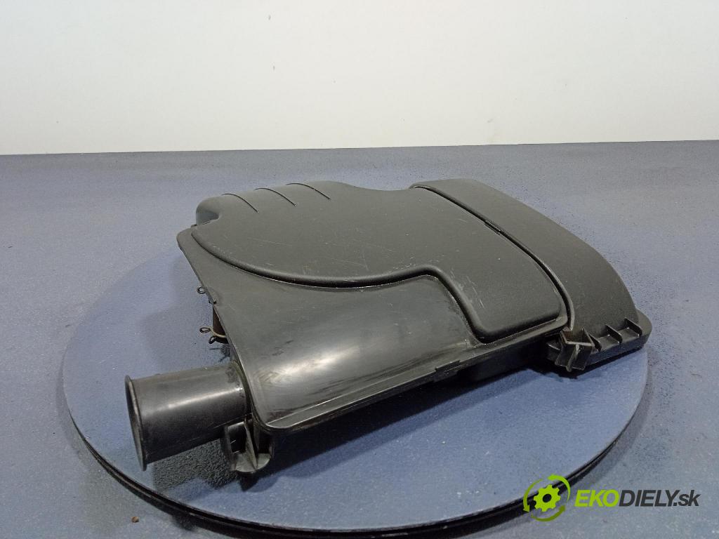 Toyota Yaris 2007 obal Filtre: Vzduch: 17705-0Q020