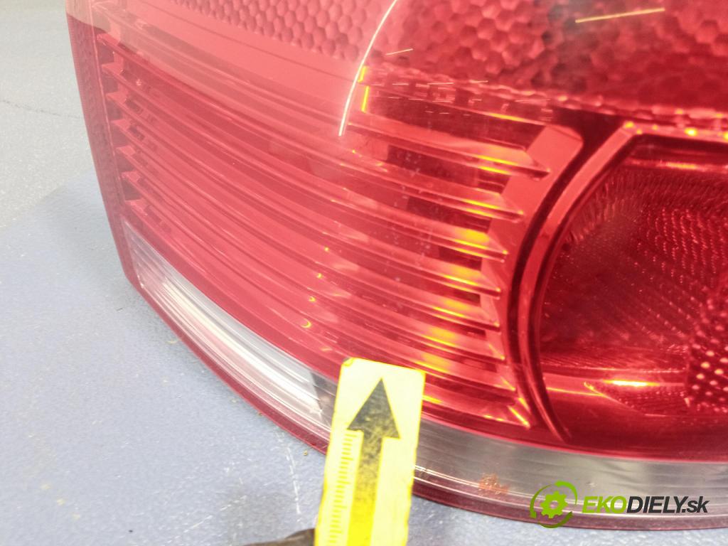 Audi A3 2004 svetlo / reflektor zad ľavá Vonkajsia: 8P0945095