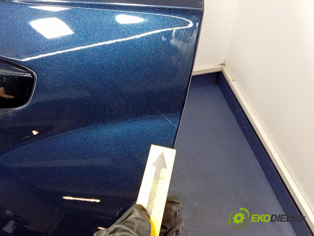 Audi Q7 2024 dvere zad Vľavo: