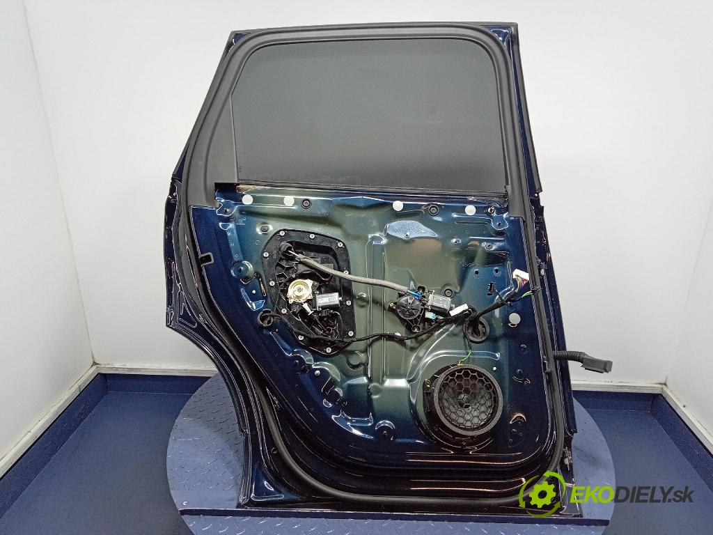 Audi Q7 2024 dvere zad Vľavo: