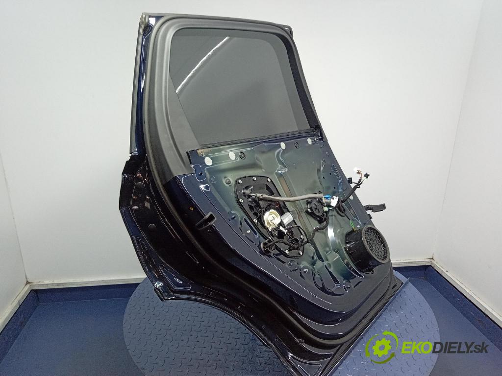 Audi Q7 2024 dvere zad Vľavo: