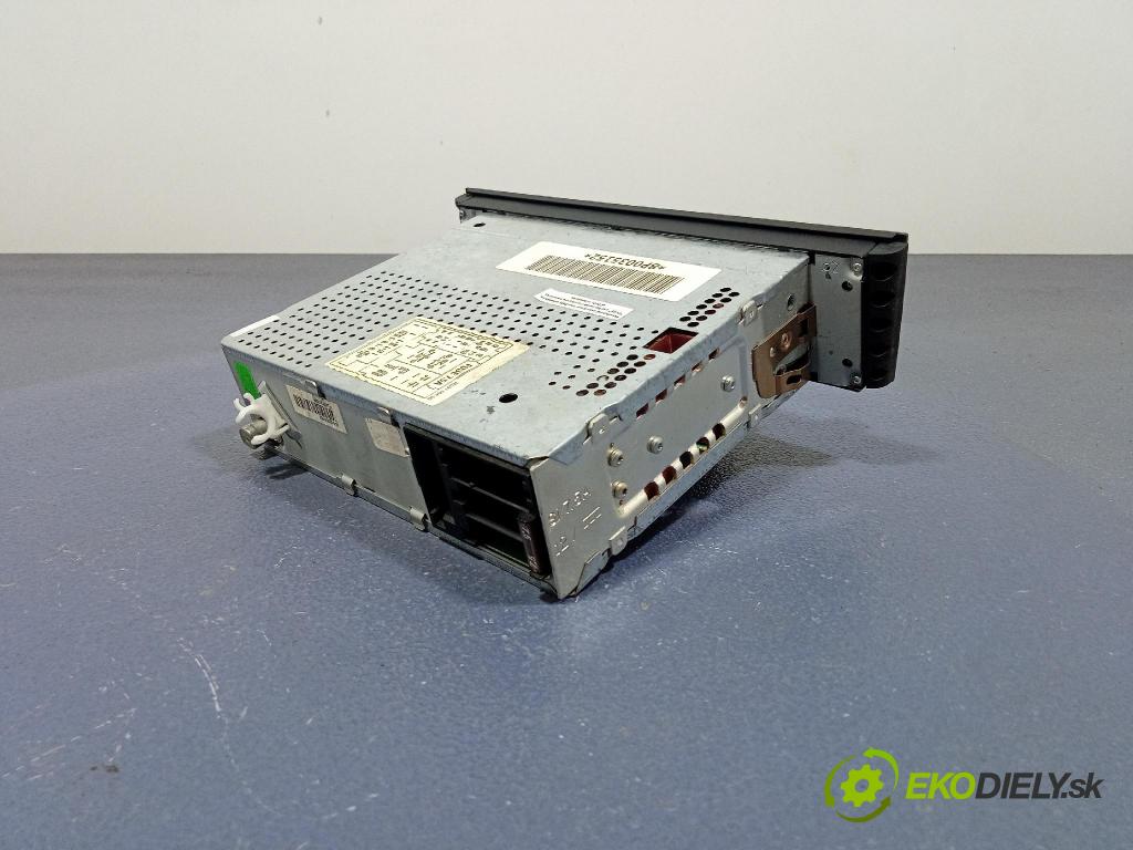 Audi A3 2004 Radio I Navigácia: 8P0035152