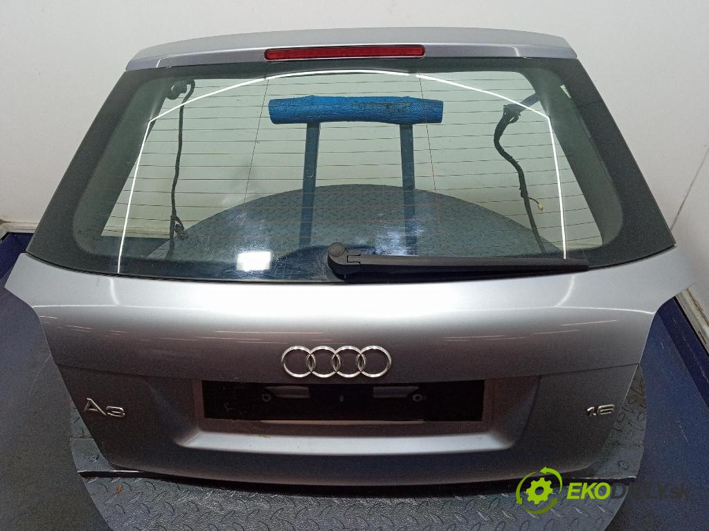 Audi A3 2004 zadna dveře kufra: kufra: