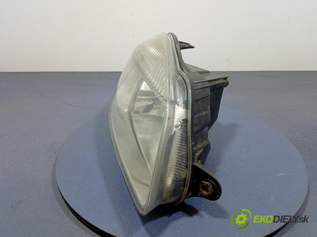 Skoda Fabia 2009 Reflektor: v pravo: 247832-00R