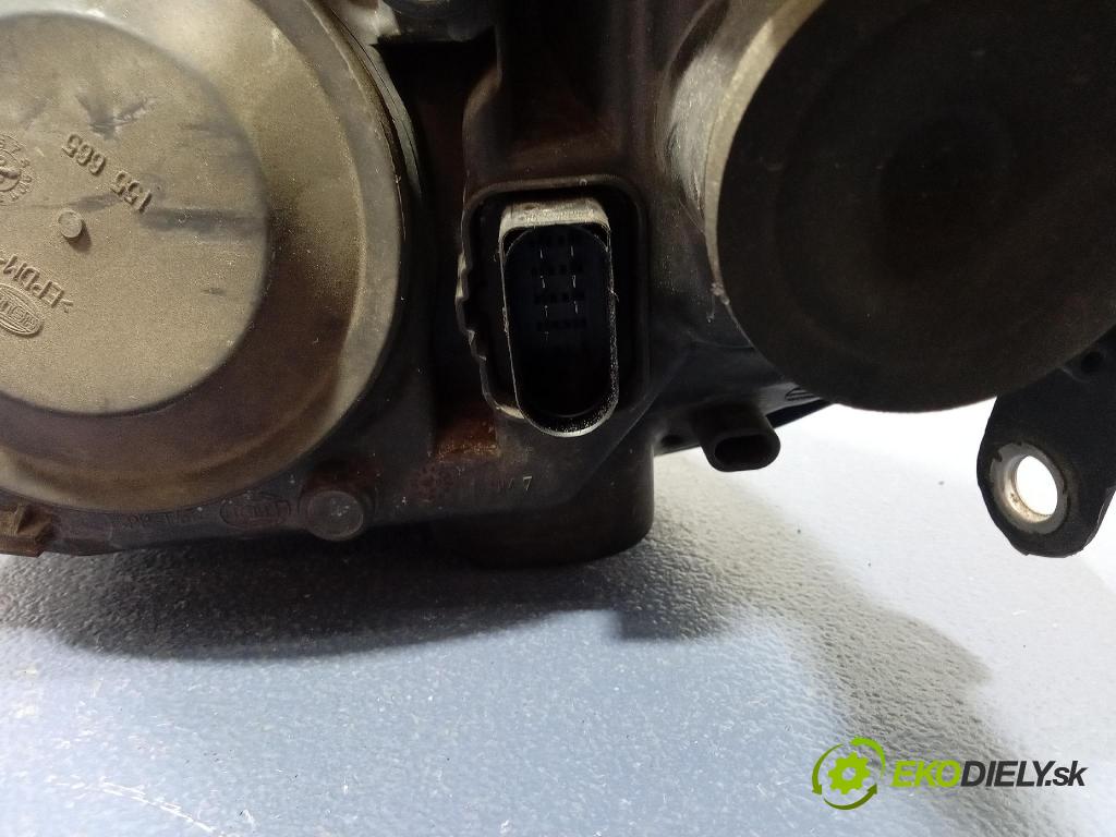 Skoda Fabia 2009 Reflektor: v pravo: 247832-00R