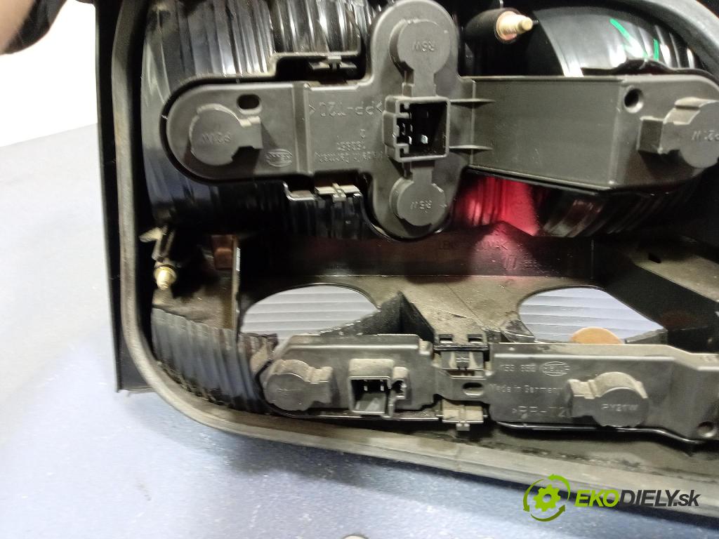 Volvo S60 2002 svetlo / reflektor zad ľavá Vonkajsia: 8664079