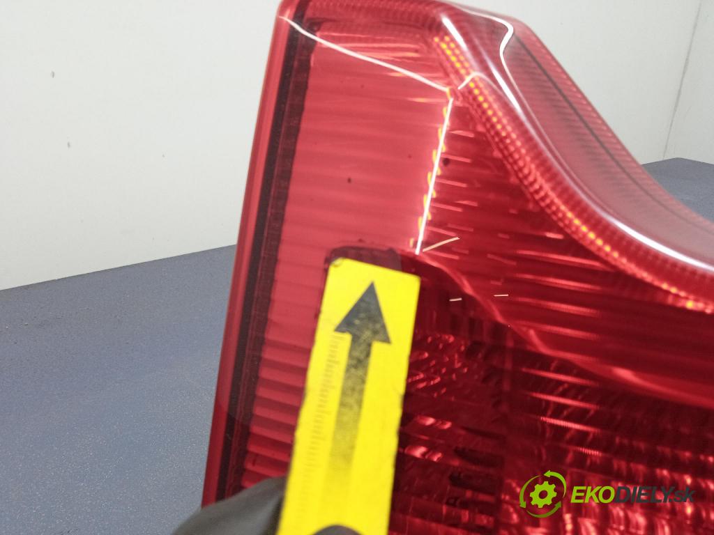Volvo S60 2002 svetlo / reflektor zad Prava: Vonkajsia: 8664080