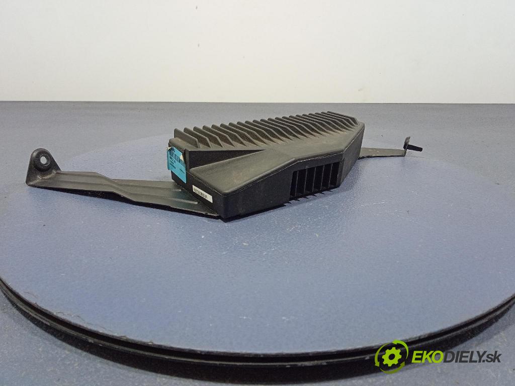 Volvo S60 2002 Zesilovač: Rádio: Navigacia: 8673135