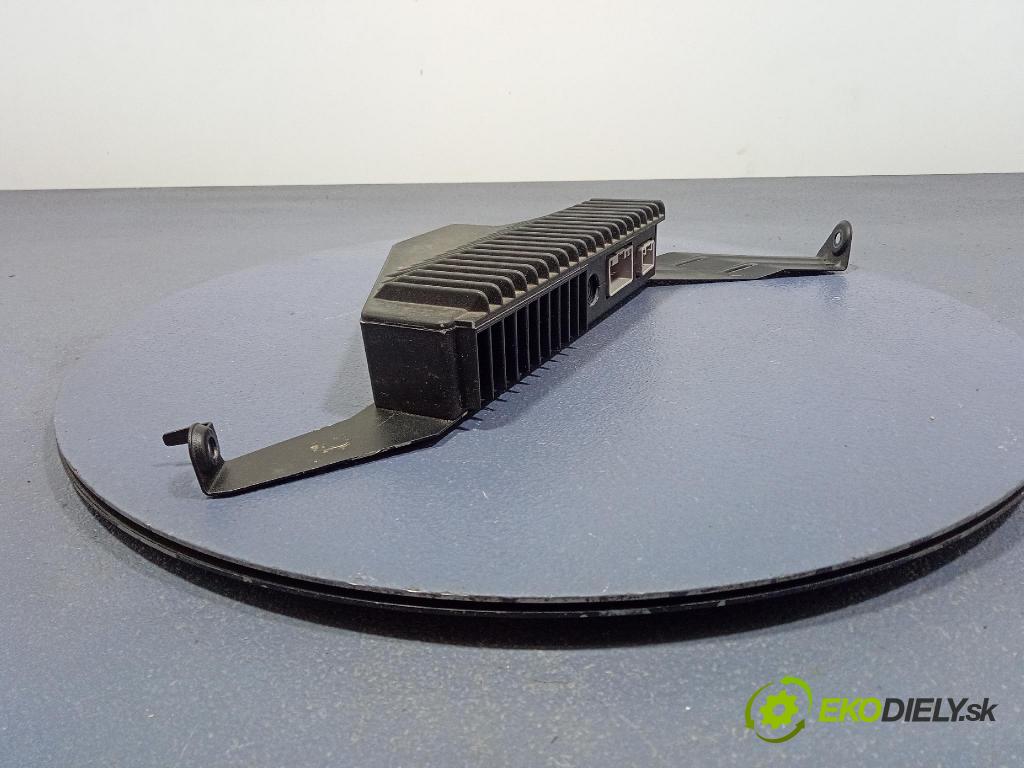 Volvo S60 2002 Zesilovač: Rádio: Navigacia: 8673135