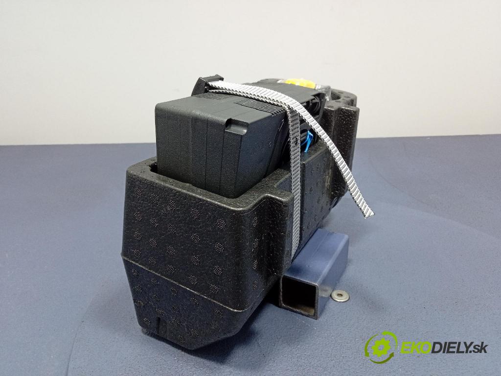 Audi Q7 2024 Kompresor Vzduch: 4L0012615A
