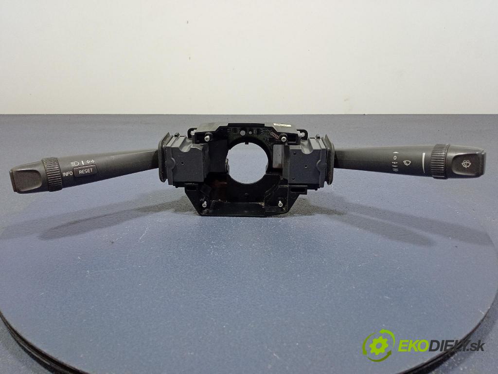 Volvo S60 2002 prepínač Komplex: 8666597