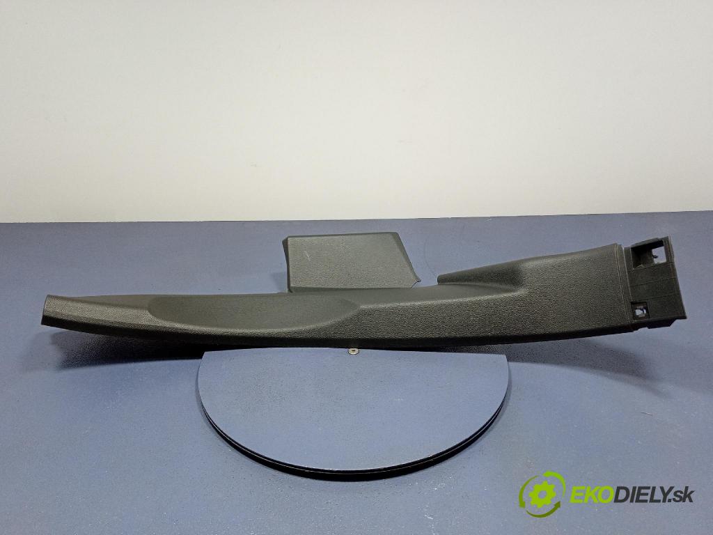 Audi Q7 2024 kryt Plast: Interiéry: 4M0867768F