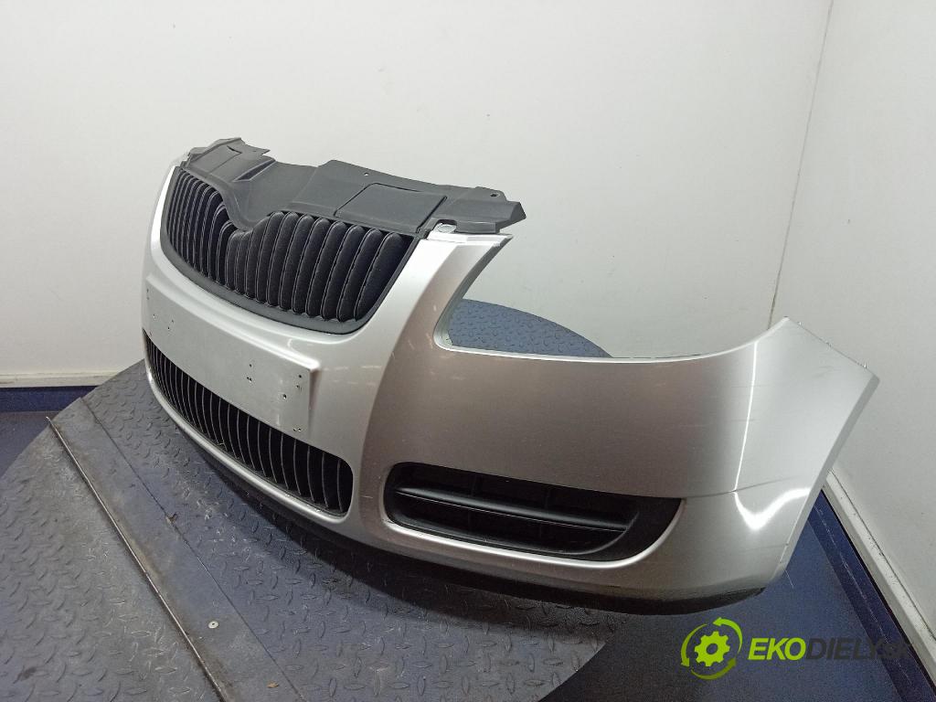Skoda Fabia 2009 nárazník před 5J0807221