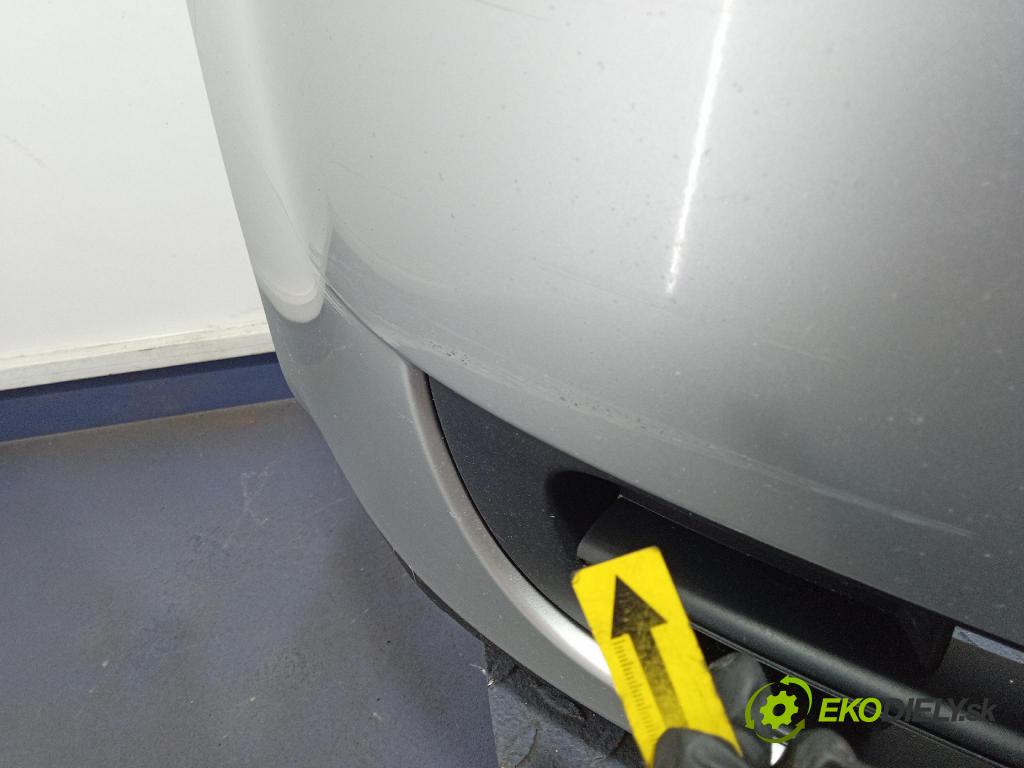 Skoda Fabia 2009 nárazník před 5J0807221