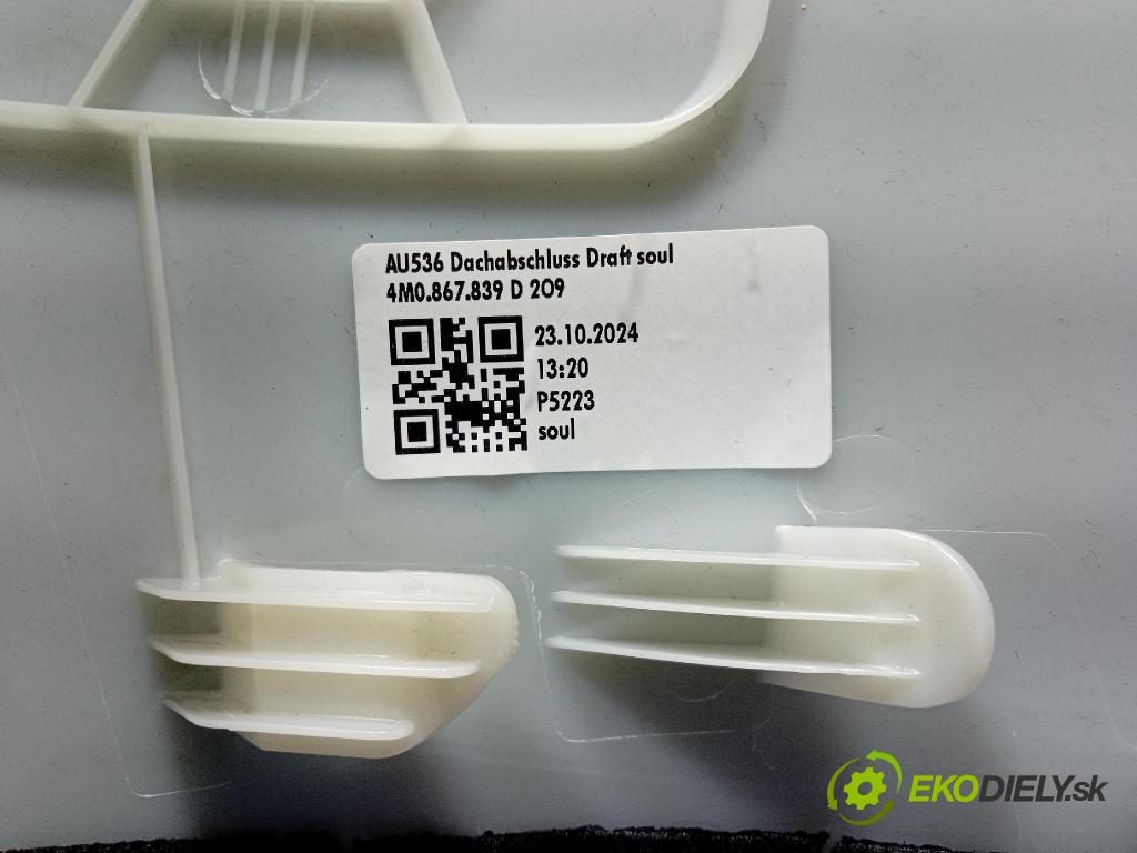 Audi Q7 2024 kryt Plast: Interiéry: 4M0867839