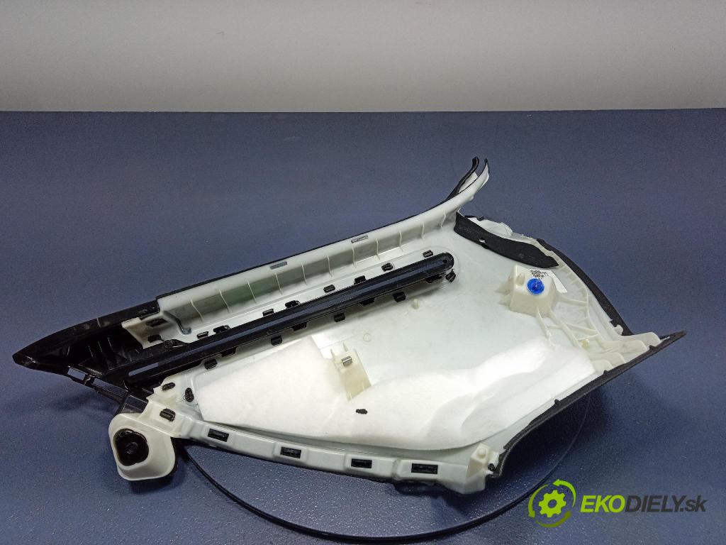 Audi Q7 2024 kryt Plast: Interiéry: 4M0867246D