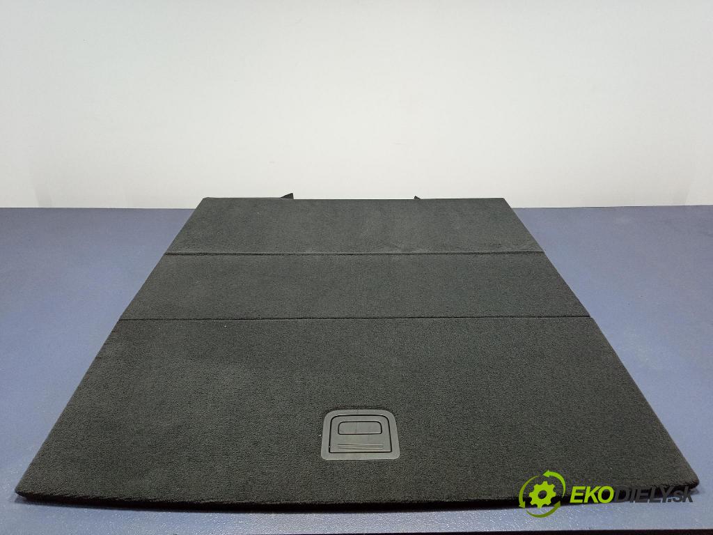 Audi Q7 2024 koberec do auta 4M0863462L