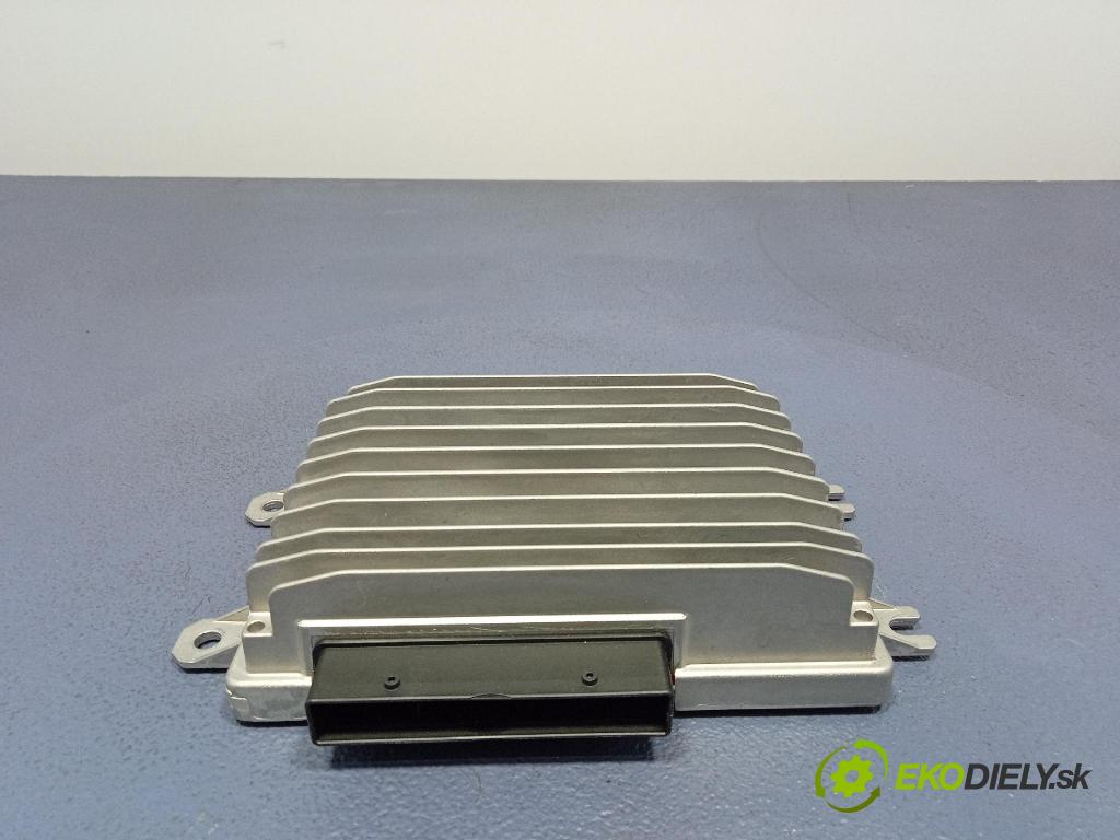 Audi Q7 2024 Zesilovač: 8Y0035465A