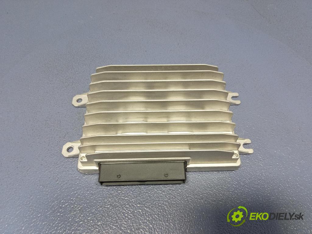 Audi Q7 2024 Zesilovač: 8Y0035465A