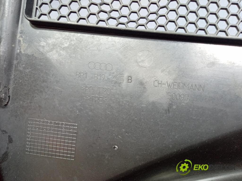 Audi A3 2004 torpédo 8P1819415B