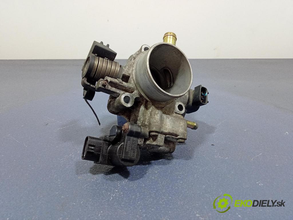 Toyota Corolla 2003 klapka 22270-22050