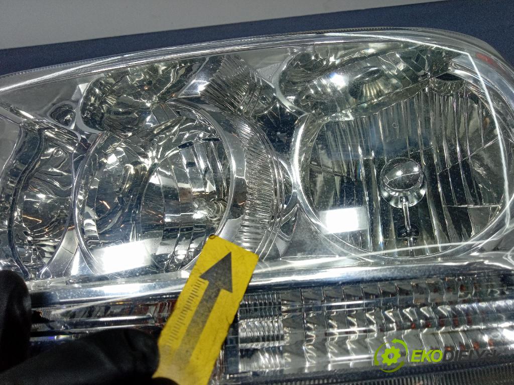 Dodge Magnum 2008 Reflektor: Vľavo: 334-1130L