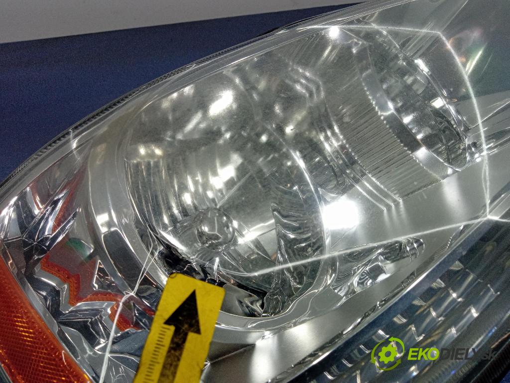 Dodge Magnum 2008 Reflektor: v pravo: 00032479
