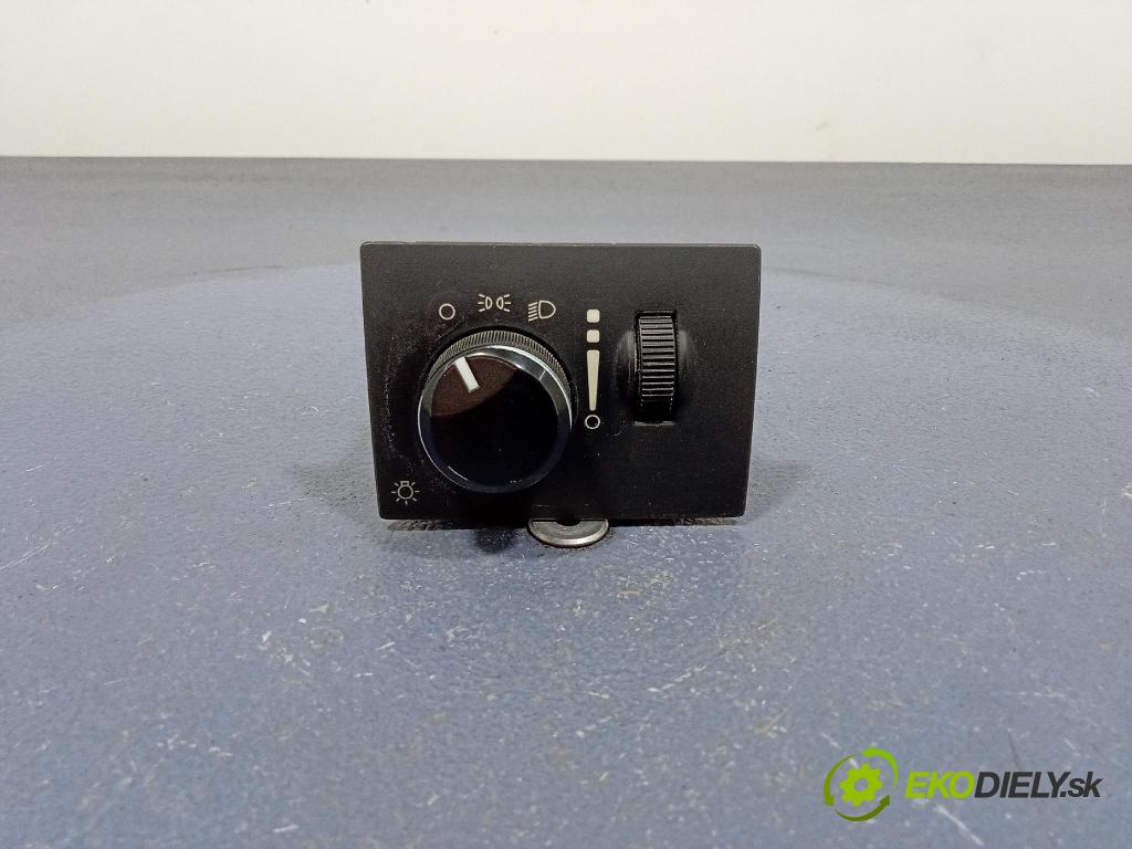Dodge Magnum 2008 prepínač svetiel P68019567AB