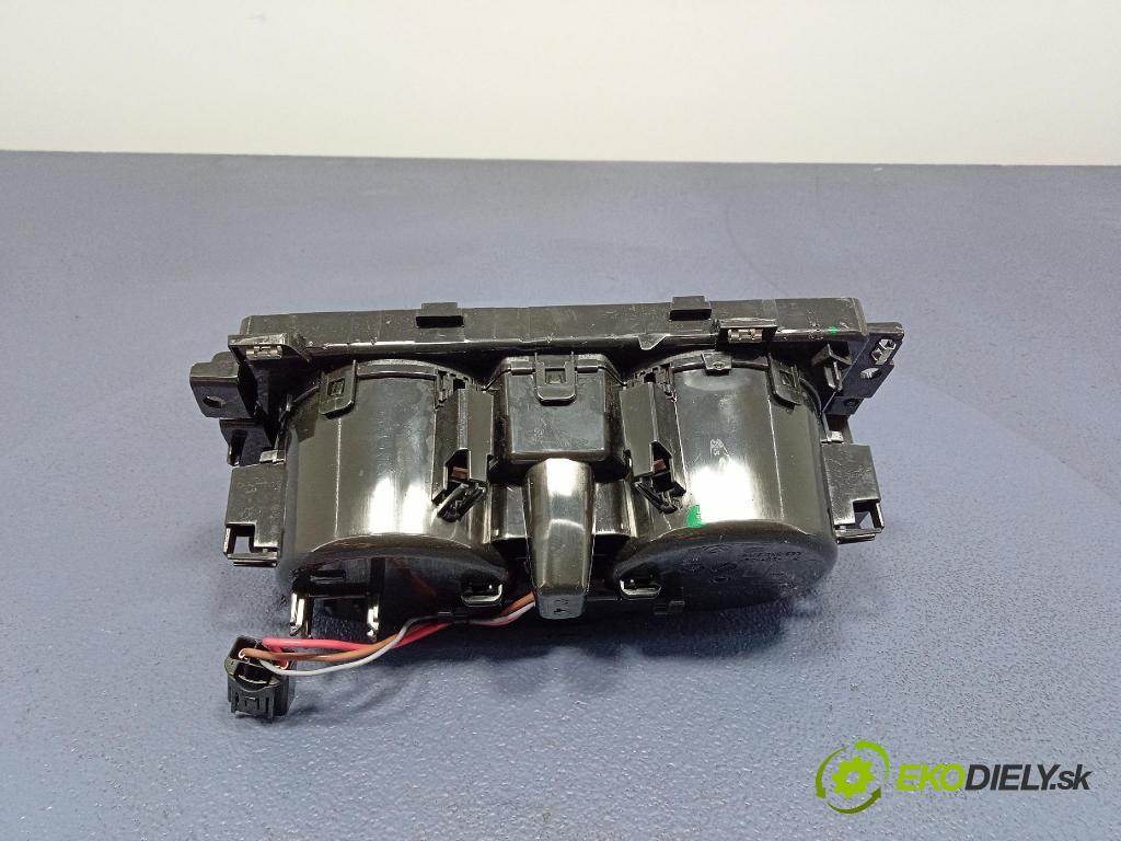Audi Q7 2024 kastlík 4M8862533