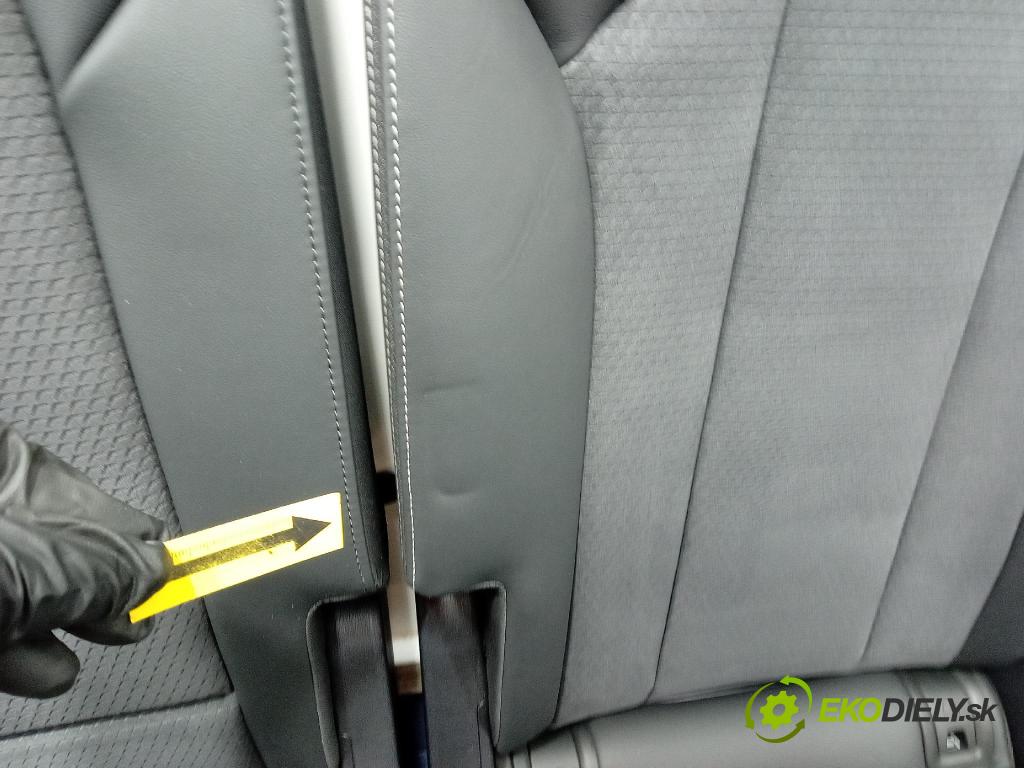 Audi Q7 2024 Sedačka zadný