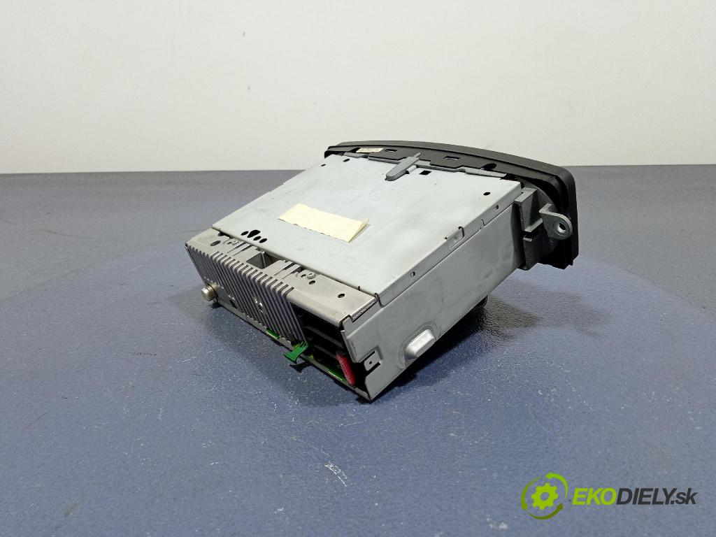 Mercedes C-klasa 2001 Radio I Navigácia: A2038201686