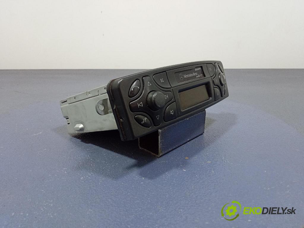 Mercedes C-klasa 2001 Radio I Navigácia: A2038201686