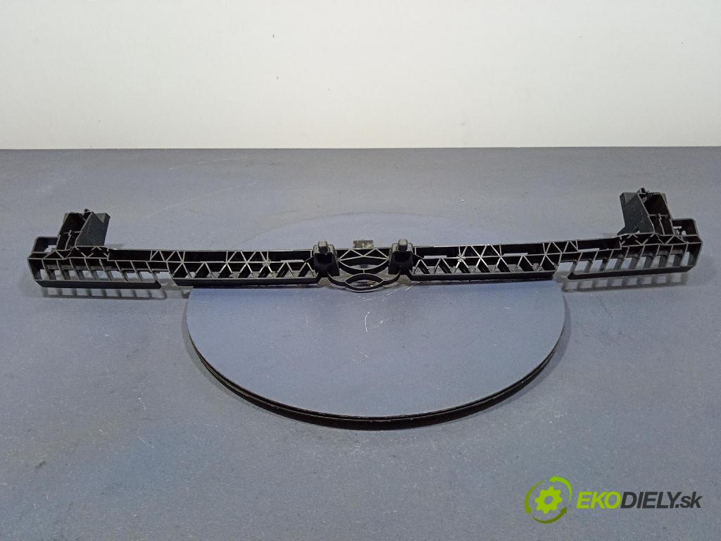 Vw Touran 0 Upevnenie: narazník 5TA805705A