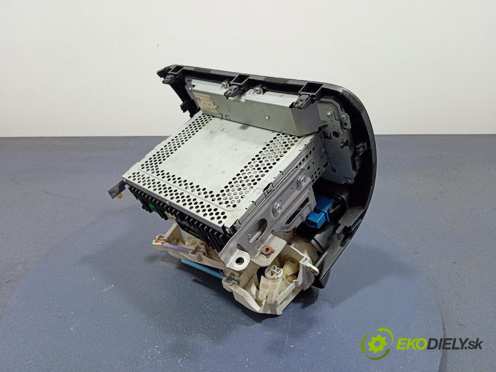Honda Jazz 2004 Radio I Navigácia: 39175-SAA-G120-M