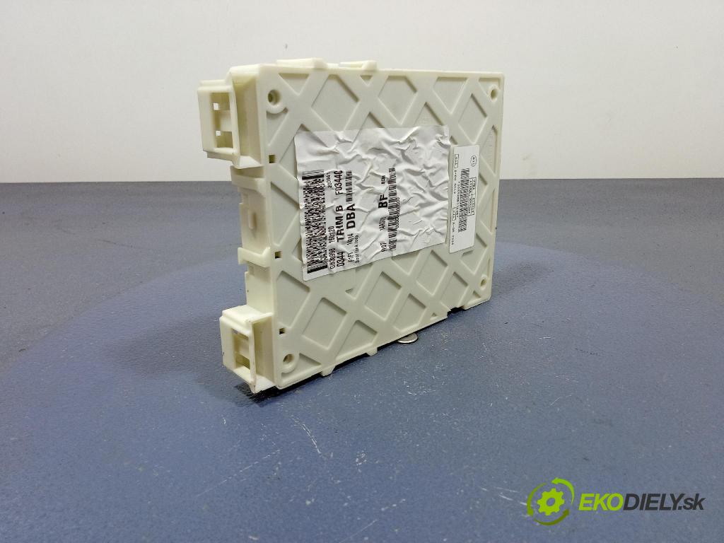 Ford Focus 2016 skrinka Poistky: F1DT-14A073-BF