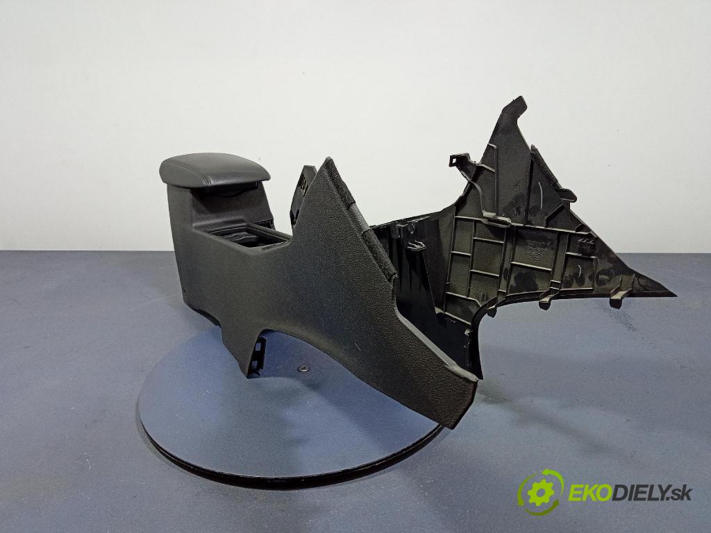 Ford Focus 2016 tunel Stredný: F1EBA045A06C