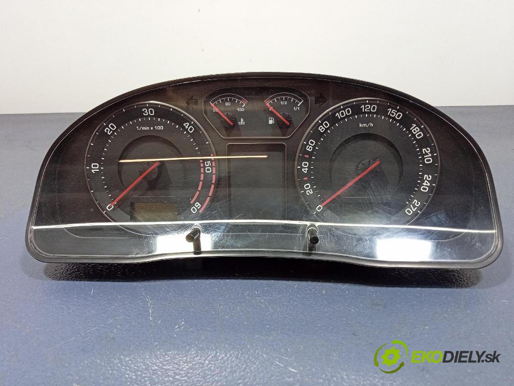 Skoda Superb 2002 prístrojovka/ budíky 3U0920810A